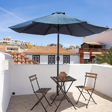 Casa Canaria - La Salvada Апартаменты *